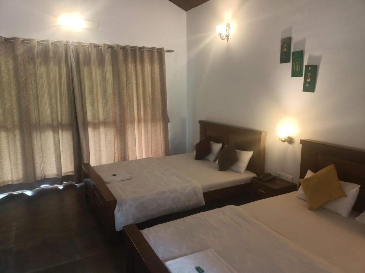 Hotel River Orchid Resort Satara Extérieur photo