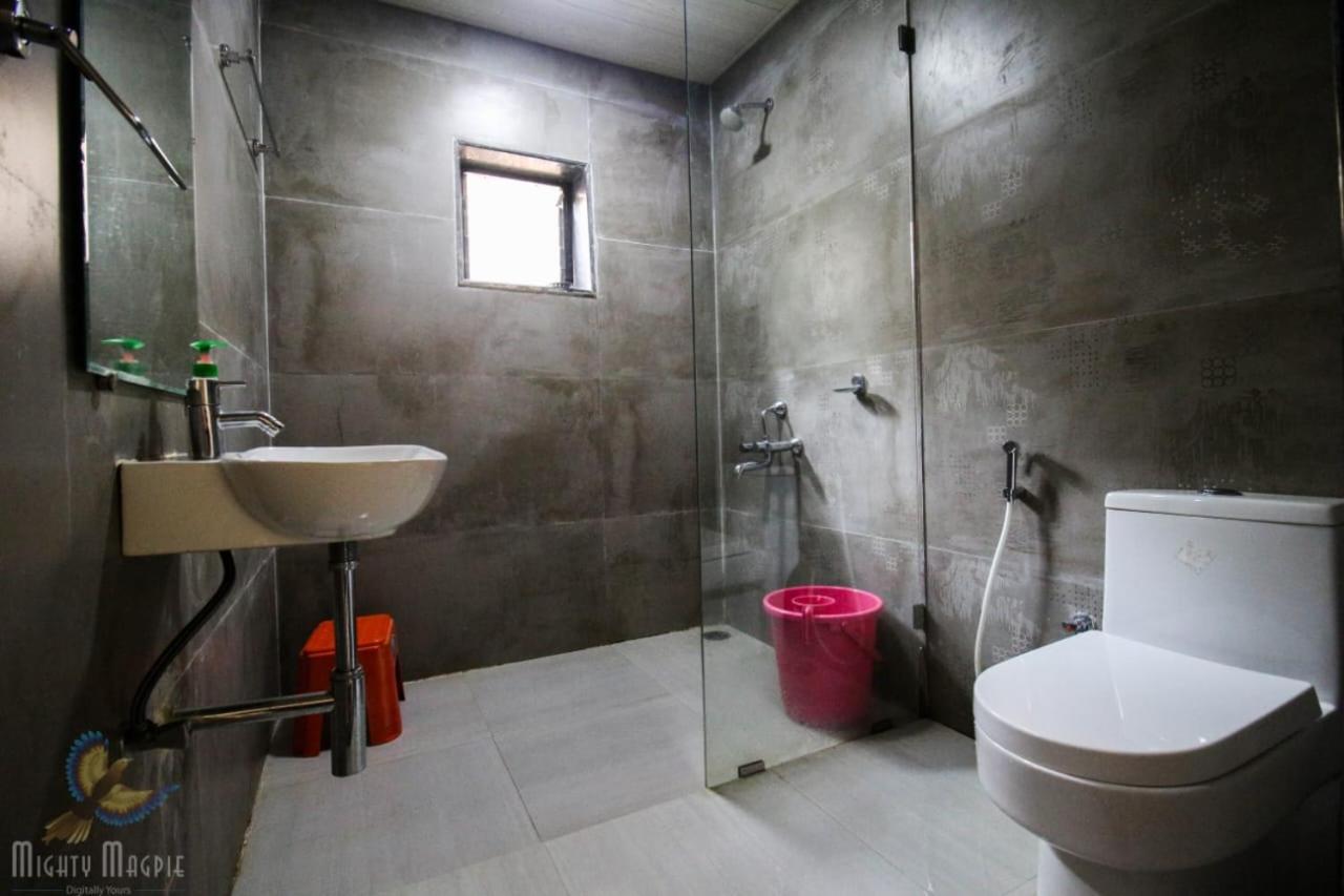 Hotel River Orchid Resort Satara Extérieur photo