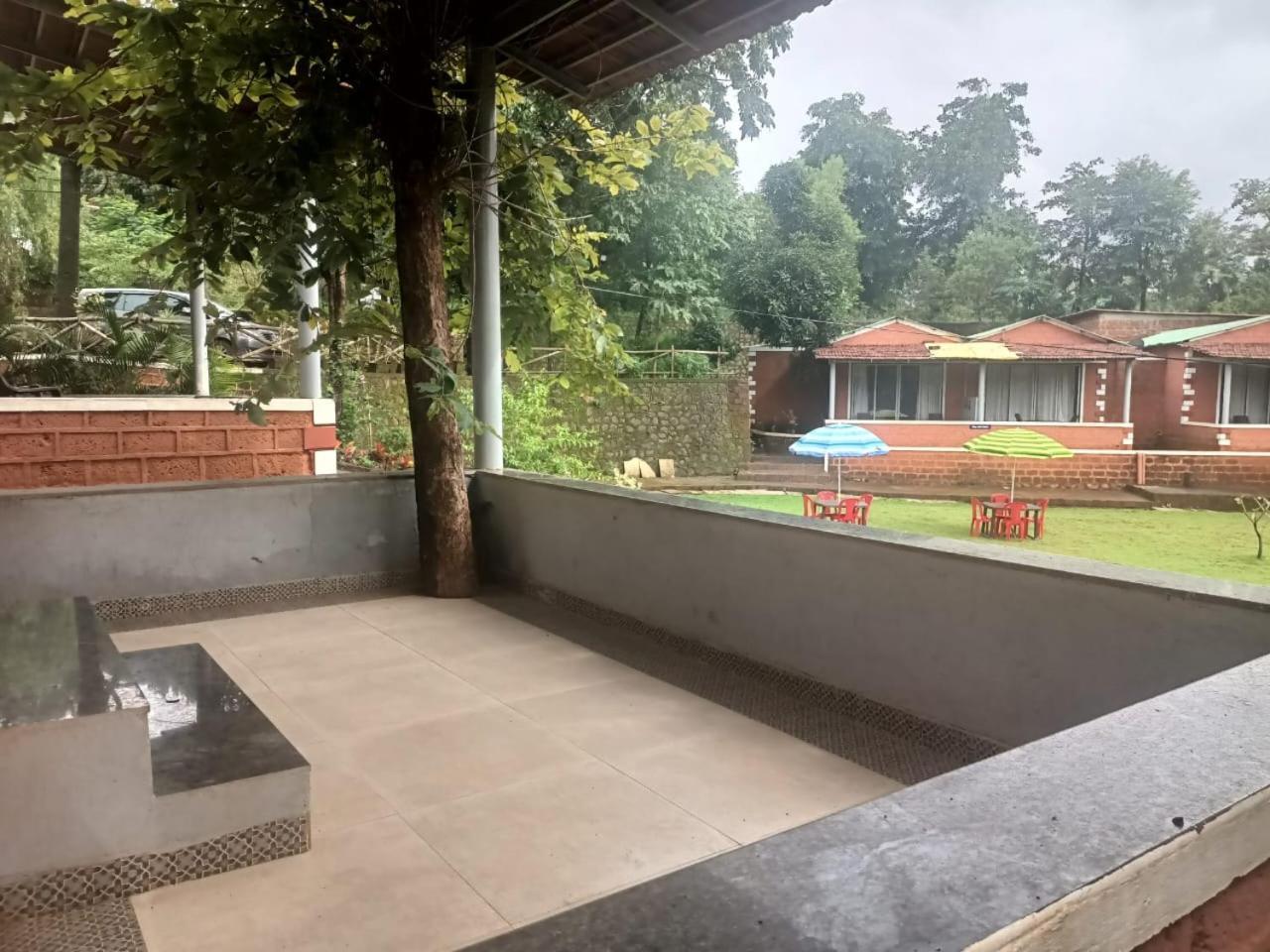 Hotel River Orchid Resort Satara Extérieur photo